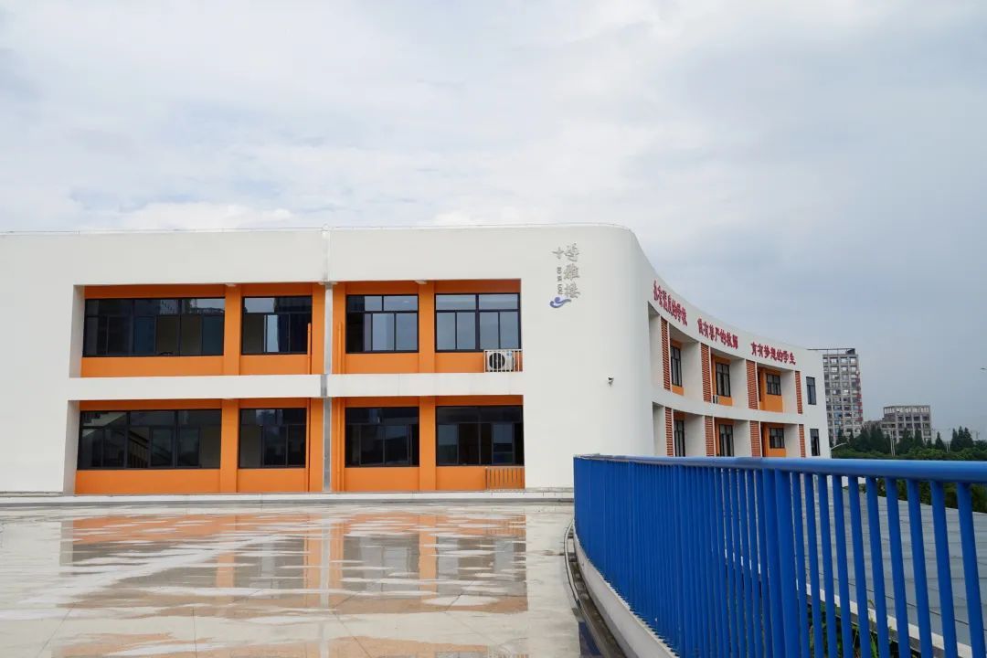 北海小学梅山校区准备就绪就在大家广宇锦玥府边上