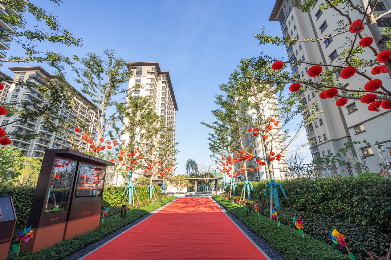 融创式归心交付海映兰屿启映北海美好生活